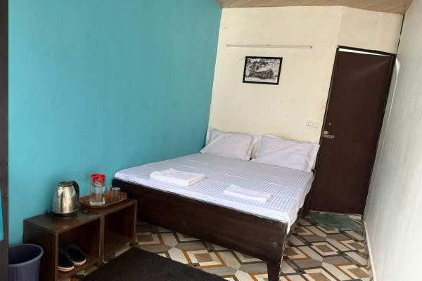 Double Bed Room Image 3